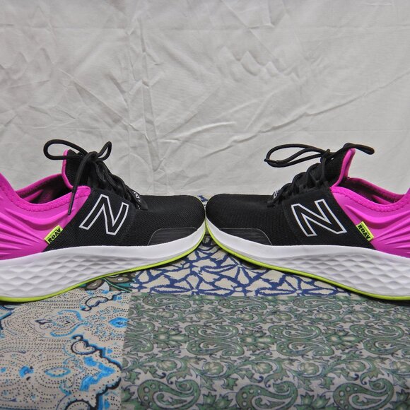 New Balance Fresh Foam Roav Black & Pink Running Shoes - Picture 6 of 10